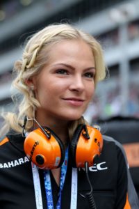 darya-klishina-at-f1-2015-russian-grand-prix-at-sochi-autodrom-10-11-2015_1